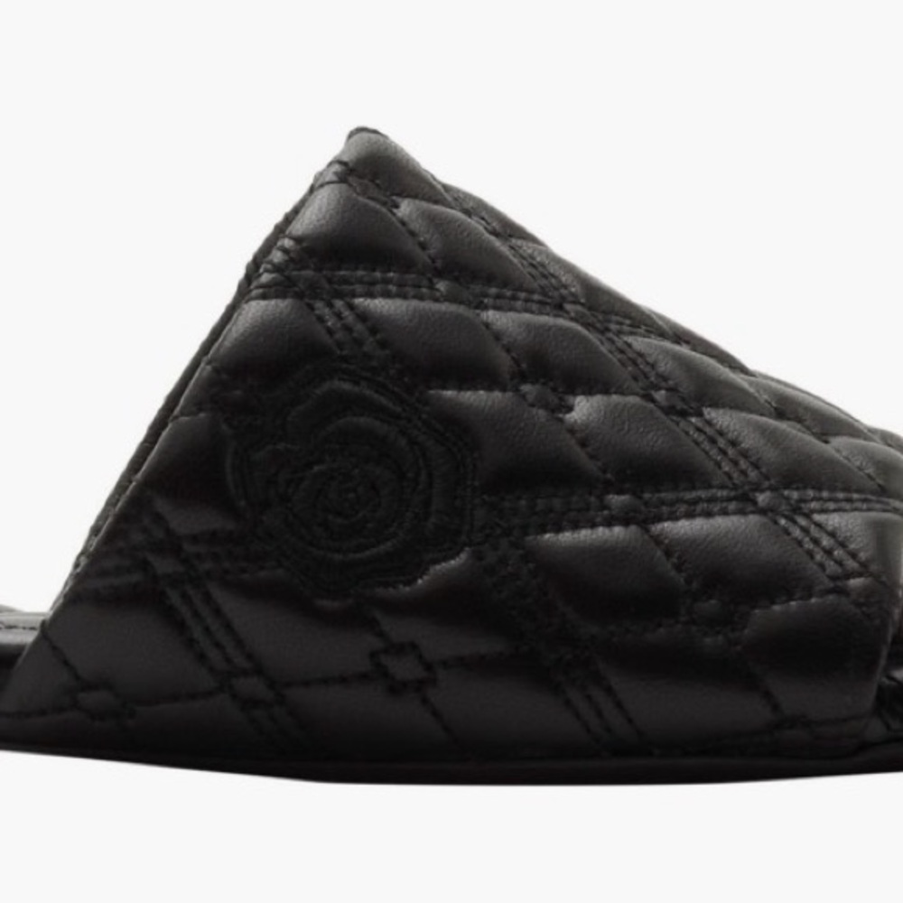 Burberry Quilted Slide Sandal. Ladies 8.5 - Picture 2 of 16